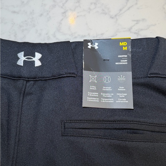 NWT Under Armour Women’s Cropped Softball Pants Black Size Medium - Picture 2 of 4